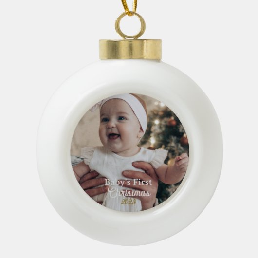 Personalisiertes Baby's First Christmas Tree Ornam Keramik Kugel-Ornament (Vorderseite)