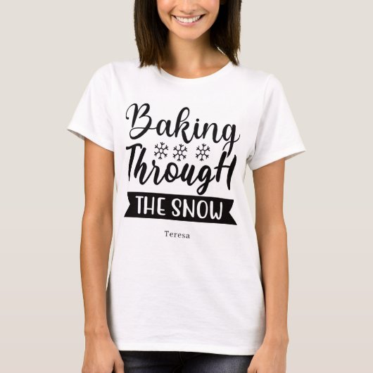 Personalisiertes Backen durch den Schnee T-Shirt (Vorderseite)