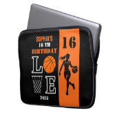 Personalisiertes Basketballspielermädchen, Geburts Laptopschutzhülle (Vorderseite Links)