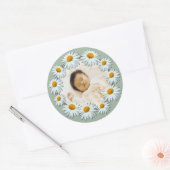 Personalisiertes benutzerdefiniertes Foto, Daisy-R Runder Aufkleber (Umschlag)