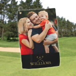Personalisiertes Black and Gold Golf Clubs Foto Golfhandtuch<br><div class="desc">Personalisieren Sie mit Ihrem besonderen Foto und Namen in klassischer Typografie,  um ein einzigartiges Golfgeschenk zu schaffen und für jeden Golfer zu behalten. Entwickelt von Thisisnotme©</div>