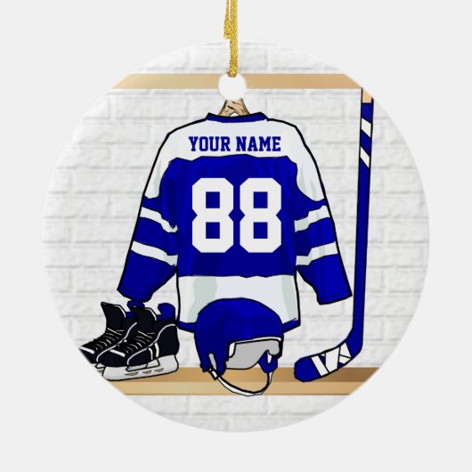 Personalisiertes blaues und weißes Eis-Hockey Keramikornament (Hinten)