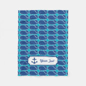 Personalisiertes blaues Whale-Preppy-Muster Fleecedecke (Vorderseite)