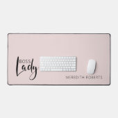 Personalisiertes Blush Pink Boss Lady Logo Schreibtischunterlage (Tastatur & Maus)