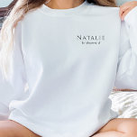 Personalisiertes Bridesmaid-Geschenk Hochzeitsgesc Sweatshirt<br><div class="desc">Unsere Personalisierten Bridesmaid-Geschenke Hochzeitsgeschenk Brautparty Pocket Sweatshirts sind der perfekte Weg, um Ihrem Brautparty Ihre Dankbarkeit auszudrücken und sie während Ihrer Hochzeitsfeier besonders zu fühlen. Diese individuell anpassbaren Sweatshirts verfügen über praktische Taschen und können mit den Namen oder Rollen Ihrer Brautjungfrauen personalisiert werden, indem sie Ihren Dankesgeschenken eine personalisierte und...</div>