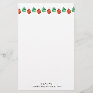 Personalisiertes Briefpapier mit Weihnachtskugeln-
