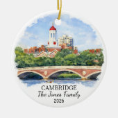 Personalisiertes Cambridge-Ornament, Massachusetts Keramik Ornament (Vorne)
