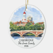 Personalisiertes Cambridge-Ornament, Massachusetts Keramik Ornament (Links)