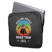 Personalisiertes Camping Adventure Road Trip Laptopschutzhülle (Vorderseite Links)