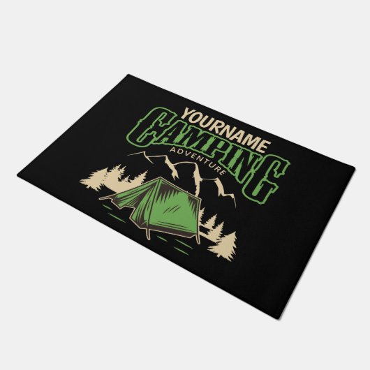 Personalisiertes Camping Familiencampingabenteuer Fußmatte (Schrägansicht)