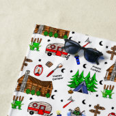 Personalisiertes Camping Themed Happy Camper Strandtuch (Beispiel)