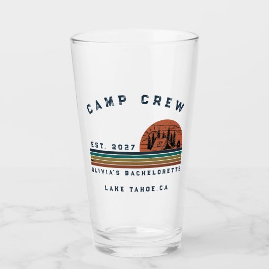 Personalisiertes Camping-Wochenende-Junggesellinne Glas (Vorderseite)