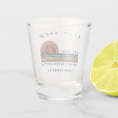 Personalisiertes Camping-Wochenende-Junggesellinne Schnapsglas (Rückseite)