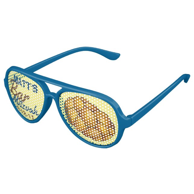 Personalisiertes Challah Brot Bar Mitzvah Gastgesc Sonnenbrille (Schrägansicht)