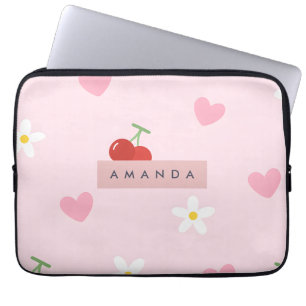 Personalisiertes Cherry, Daisy & Pink Herzmuster Laptopschutzhülle