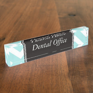 Personalisiertes Chevron-Muster Aqua Blau Name Namensplakette