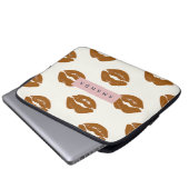 Personalisiertes Chic Brown Lip Print Design Laptopschutzhülle (Vorne Knopf)