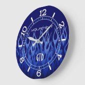 Personalisiertes Cooles Blau auf Blue Racing Flamm Große Wanduhr (Winkel)