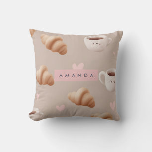 Personalisiertes Cosy Croissant und Coffee-Muster Kissen