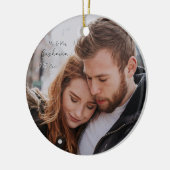 Personalisiertes Couple Weihnachts-Foto Keramik Ornament (Links)