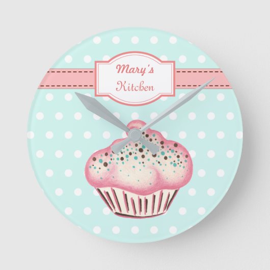 Personalisiertes Cupcake Küche Geschenk für Kinder Runde Wanduhr (Vorderseite)