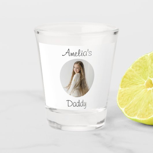 Personalisiertes Daddy-Geschenk - Gewohntes Kinder Schnapsglas (Vorderseite)