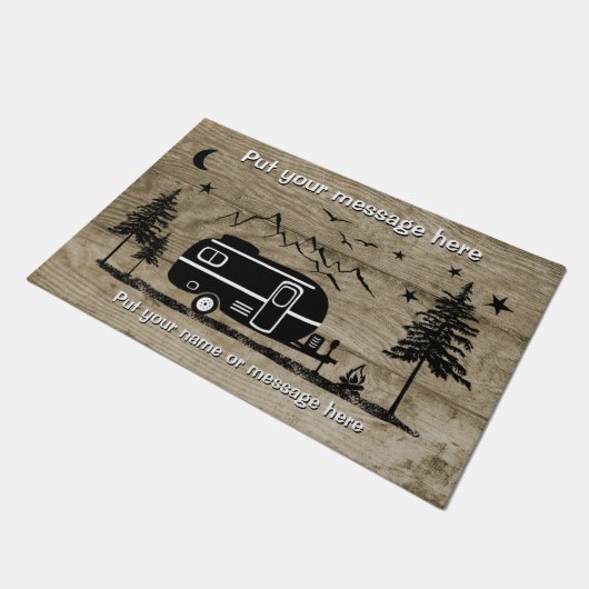 Personalisiertes Design des rustikalen Anhängerhol Fußmatte (Schrägansicht)