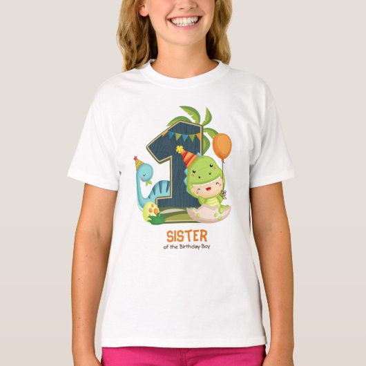 Personalisiertes Dino Birthday Tshirt für Schweste (Vorderseite)