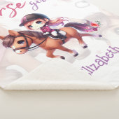 Personalisiertes Dressurreiter Pferdchen Sherpadecke (3/4)