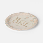 Personalisiertes Einige Bunny ist ein 1. Geburtsta Pappteller (Schrägansicht)