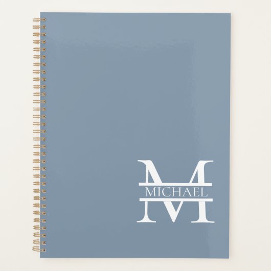 Personalisiertes elegantes Dusty Blue Monogram und Planer (Vorderseite)