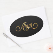 Personalisiertes, elegantes Script Arya Gold Black Ovaler Aufkleber (Umschlag)