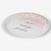 Personalisiertes, elegantes Script Rose Gold Glitz Pappteller (Schrägansicht)