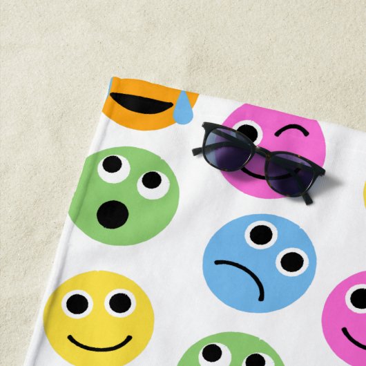 Personalisiertes Emojis sieht farbenfroh Gemustert Strandtuch (Beispiel)