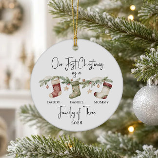 Personalisiertes erstes Weihnachten als Familie zu Keramik Ornament