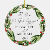 Personalisiertes Erstes Weihnachten Verlobt festli Keramik Ornament (Hinten)