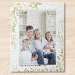 Personalisiertes Eukalyptus-Foto Puzzle<br><div class="desc">Dieses stilvolle Puzzle aus Puzzle ist mit Eukalyptus,  Blattwerk und Beeren in Gold in Aquarellfarbe dekoriert. Einfach mit Ihrem Foto und Namen anpassbar. Weil wir unsere eigenen Kunstwerke erstellen,  werden Sie dieses exakte Bild von anderen Designern nicht finden. Original Wasserfarbe © Michele Davies.</div>