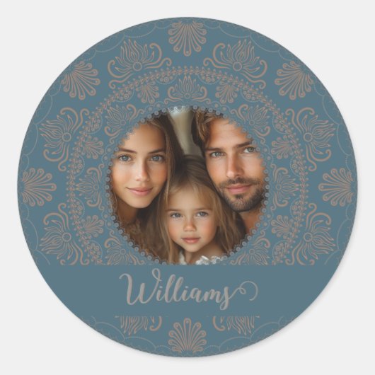 Personalisiertes Familienportrait Gold Rokoko Mand Runder Aufkleber (Vorderseite)