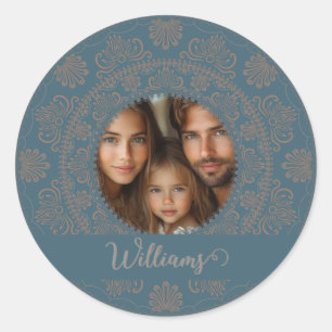 Personalisiertes Familienportrait Gold Rokoko Mand Runder Aufkleber