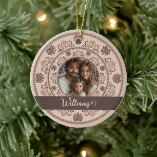 Personalisiertes Familienportrait Warme Neutrals M Keramik Ornament