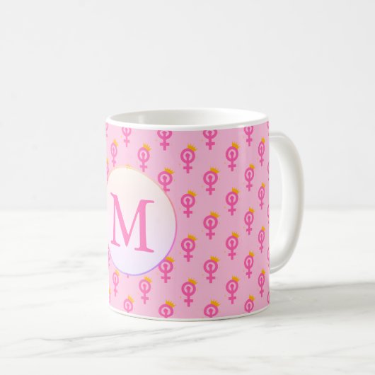 Personalisiertes Feministenrosa Kaffeetasse (VorderseiteRechts)