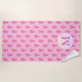 Personalisiertes Feministenrosa Strandtuch (Vorderseite)