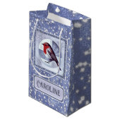 Personalisiertes festes Robin Weihnachtsdesign Kleine Geschenktüte (Vorderseite Schrägansicht)