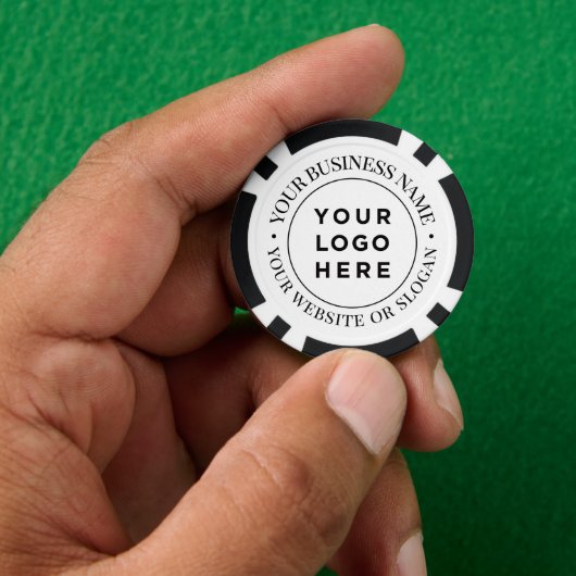 Personalisiertes Firmenlogo und Text Elegant Pokerchips (Hand)