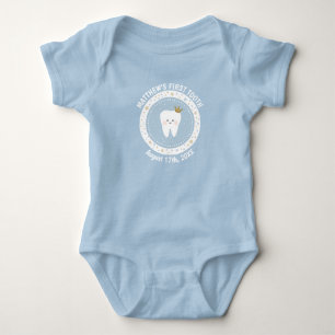Personalisiertes First Tooth Baby Meilensteine Out Strampler