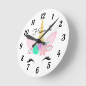 Personalisiertes Floral Lächeln Unicorn Runde Uhr (Winkel)