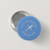 Personalisiertes Flugzeug in blau, steil in die Hö Button (Vorne & Hinten)