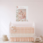 Personalisiertes Foto Baby Girl Peach Floral Künstlicher Leinwanddruck<br><div class="desc">Weiche Aquarellfarben handgezeichnete Blume in Pfirsiche,  Pfirsiche und neutrale Farben mit Reben,  um Ihr Lieblings-Baby-Foto zu betonen. Ideal für Kinderzimmer mit kleinen Kindern oder Wohngestaltungen in jedem Zimmer. Ideal für Ihr Schlafzimmer,  Foyer oder jedes andere Zimmer in Ihrer schönen Zuhause.</div>