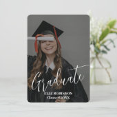 Personalisiertes Foto Elegante Smokey Grad Einladung (Stehend Vorderseite)