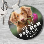 Personalisiertes Foto für die beste Dose Mama Schlüsselanhänger<br><div class="desc">Geben Sie der Hundemutter in Ihrem Leben einen einzigartigen Sake mit diesem maßgeschneiderten zweiseitigen "Best Dog Mama Ever" Foto Schlüsselanhänger! Dieser Schlüsselanhänger ist für Hundemütter, Väter oder Liebhaber von Haustieren konzipiert und lasse Ihnen, zwei verschiedene Fotos Ihres Zornfreundes hinzuzufügen - eines für jede Seite - und so ein ganz besonderes...</div>